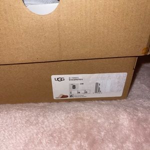 women’s ugg slippers scuffette II